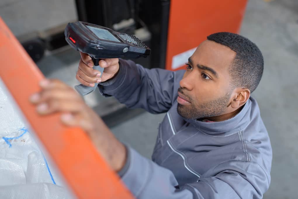 How RF Scanners Can Improve Your Warehouse (2022 Update)